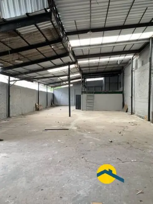 Foto 1 de Armazém / Galpão à venda, 300m2 em Fonseca, Niteroi - RJ