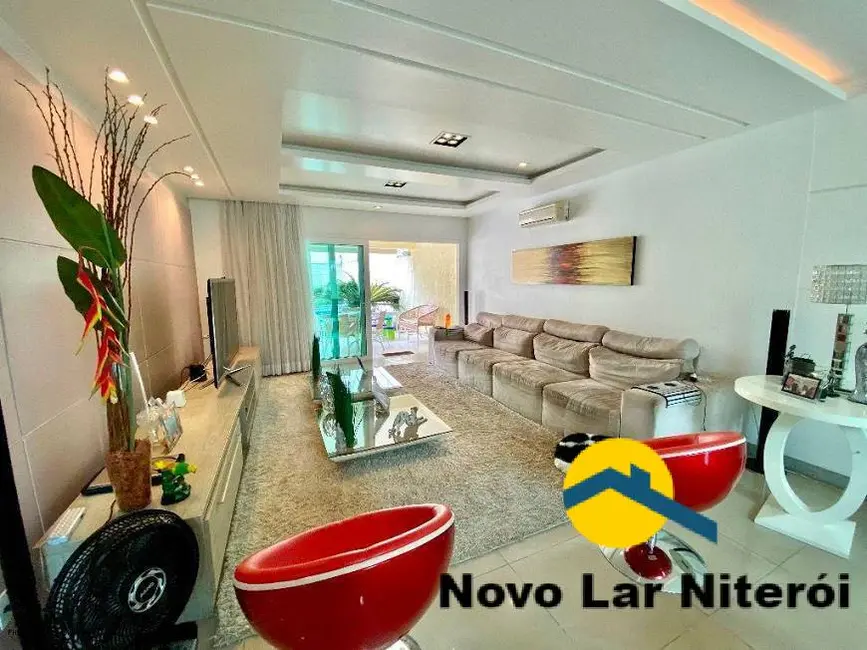 Foto 1 de Casa com 3 quartos à venda, 242m2 em Camboinhas, Niteroi - RJ