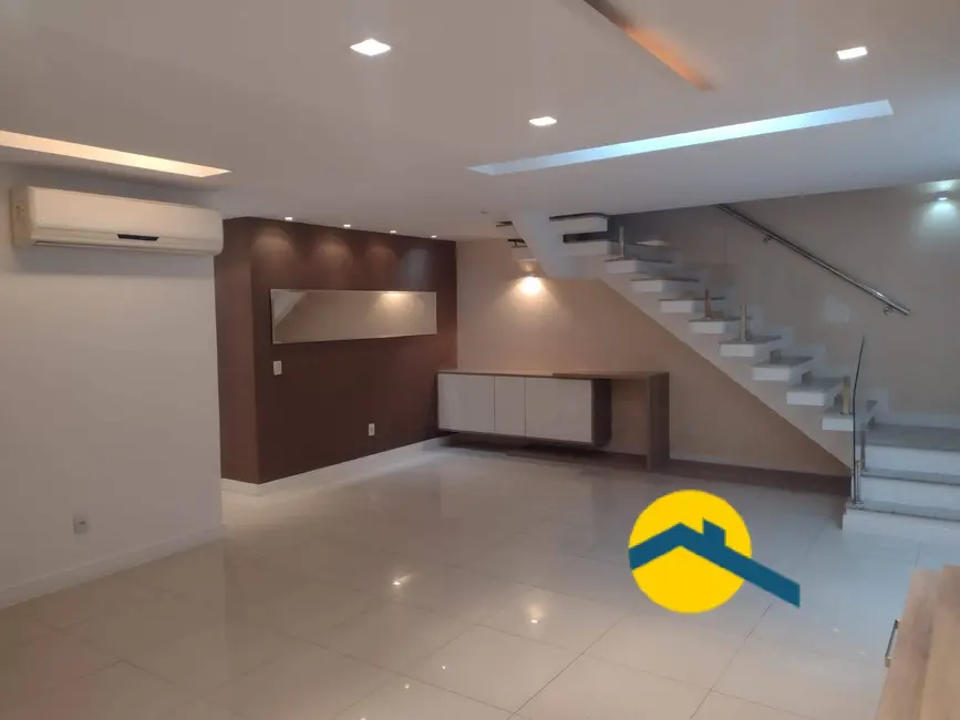 Foto 1 de Casa com 4 quartos à venda, 197m2 em São Francisco, Niteroi - RJ