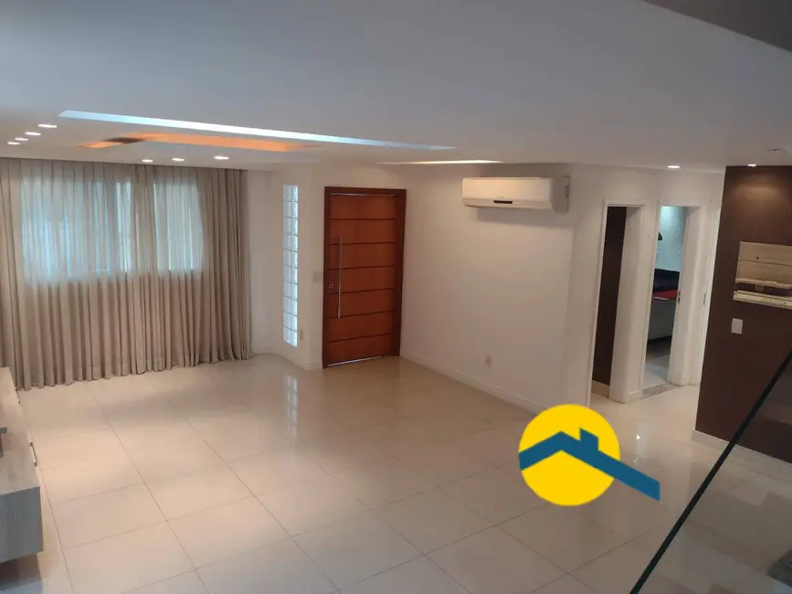 Foto 2 de Casa com 4 quartos à venda, 197m2 em São Francisco, Niteroi - RJ