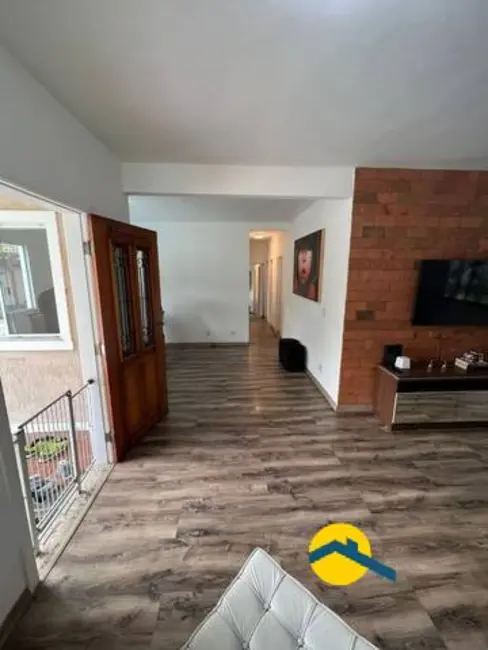 Casa com 4 quartos à venda, 150m2 em Itaipu, Niteroi - RJ - imagem 5 Foto 5 de Casa com 4 quartos à venda, 150m2 em Itaipu, Niteroi - RJ