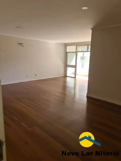 Foto 1 de Apartamento com 4 quartos à venda, 250m2 em Icaraí, Niteroi - RJ