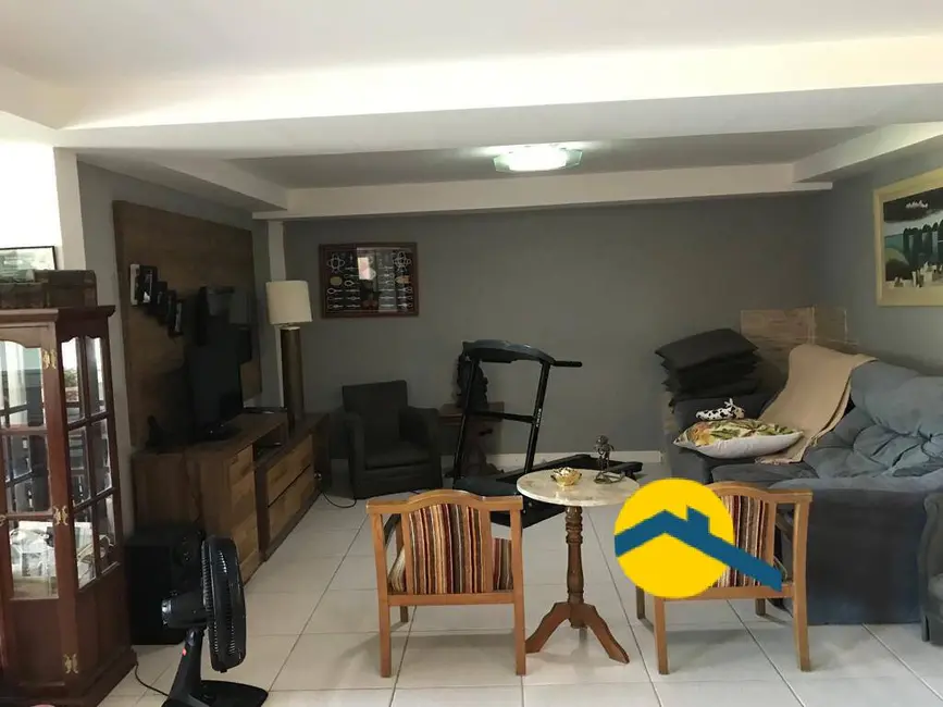 Foto 1 de Casa com 3 quartos à venda, 240m2 em Itaipu, Niteroi - RJ