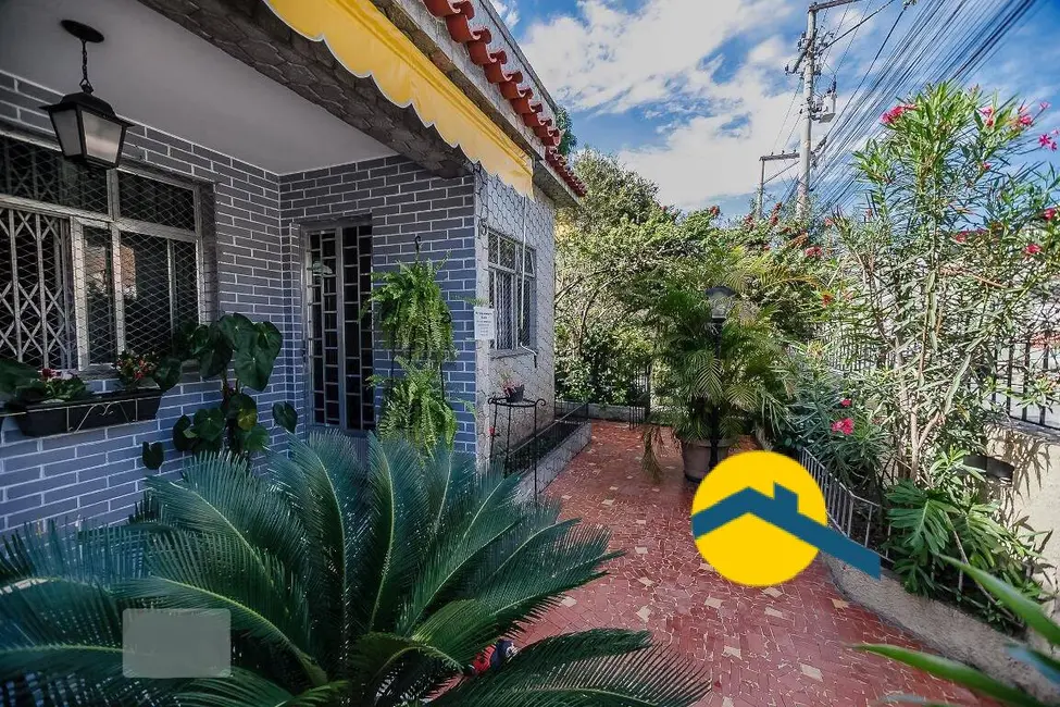 Foto 2 de Casa com 3 quartos à venda, 450m2 em Barreto, Niteroi - RJ