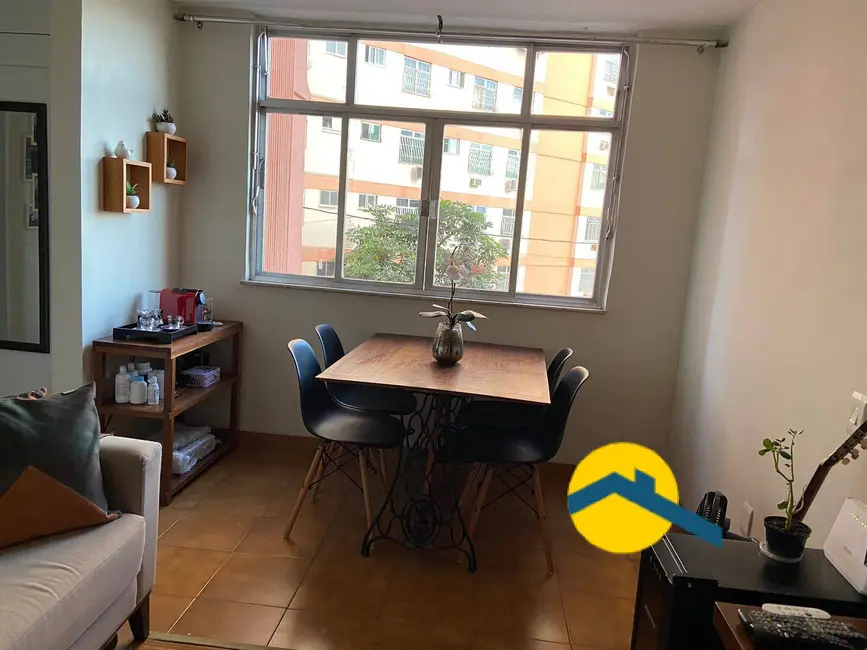 Foto 2 de Apartamento com 2 quartos à venda, 60m2 em Icaraí, Niteroi - RJ