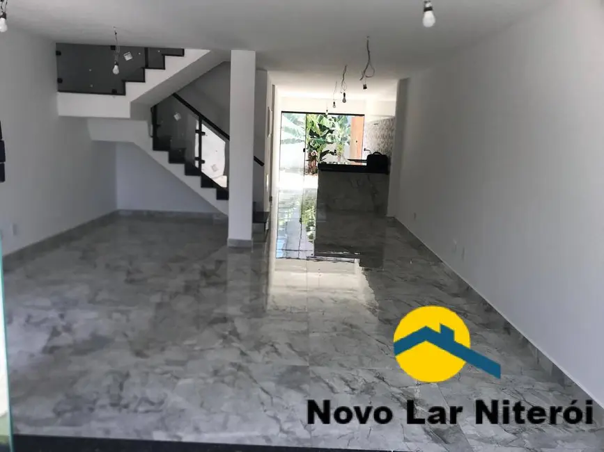 Foto 1 de Casa com 4 quartos à venda, 140m2 em Piratininga, Niteroi - RJ