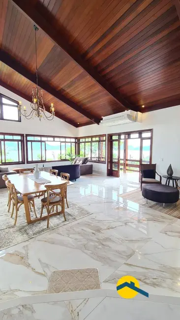 Foto 3 de Casa com 5 quartos à venda, 480m2 em São Francisco, Niteroi - RJ