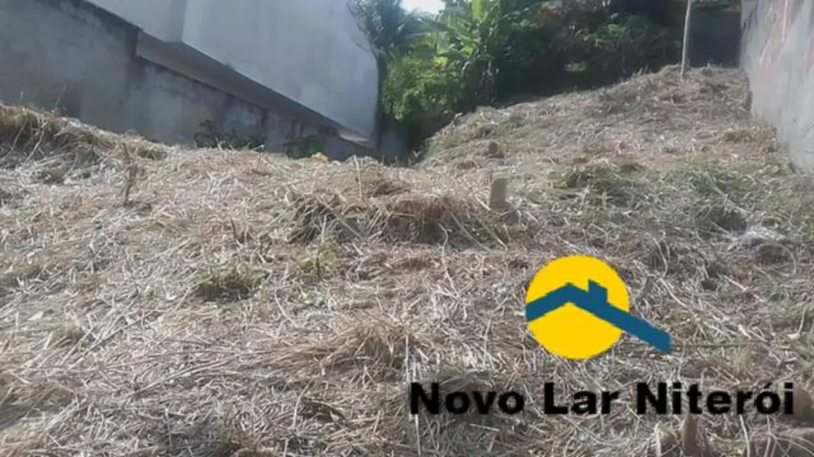 Foto 1 de Terreno / Lote à venda, 360m2 em Camboinhas, Niteroi - RJ