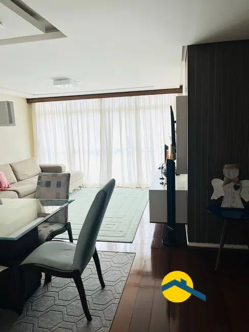 Apartamento com 4 quartos à venda, 160m2 em Icaraí, Niteroi - RJ - imagem 5 Foto 5 de Apartamento com 4 quartos à venda, 160m2 em Icaraí, Niteroi - RJ