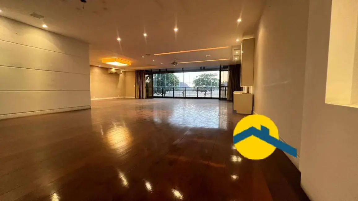 Apartamento com 4 quartos à venda, 360m2 em Icaraí, Niteroi - RJ - imagem 3 Foto 3 de Apartamento com 4 quartos à venda, 360m2 em Icaraí, Niteroi - RJ