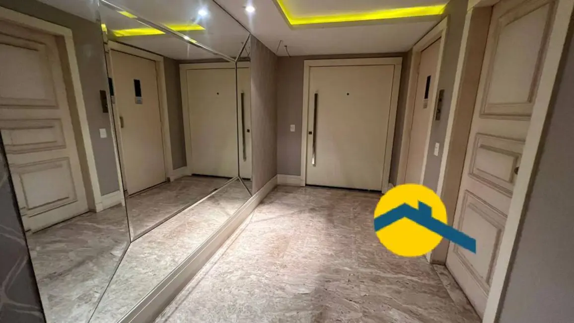 Apartamento com 4 quartos à venda, 360m2 em Icaraí, Niteroi - RJ - imagem 9 Foto 9 de Apartamento com 4 quartos à venda, 360m2 em Icaraí, Niteroi - RJ