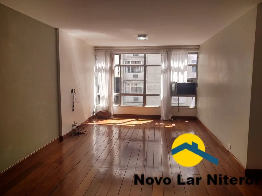 Foto 2 de Apartamento com 3 quartos à venda, 140m2 em Icaraí, Niteroi - RJ