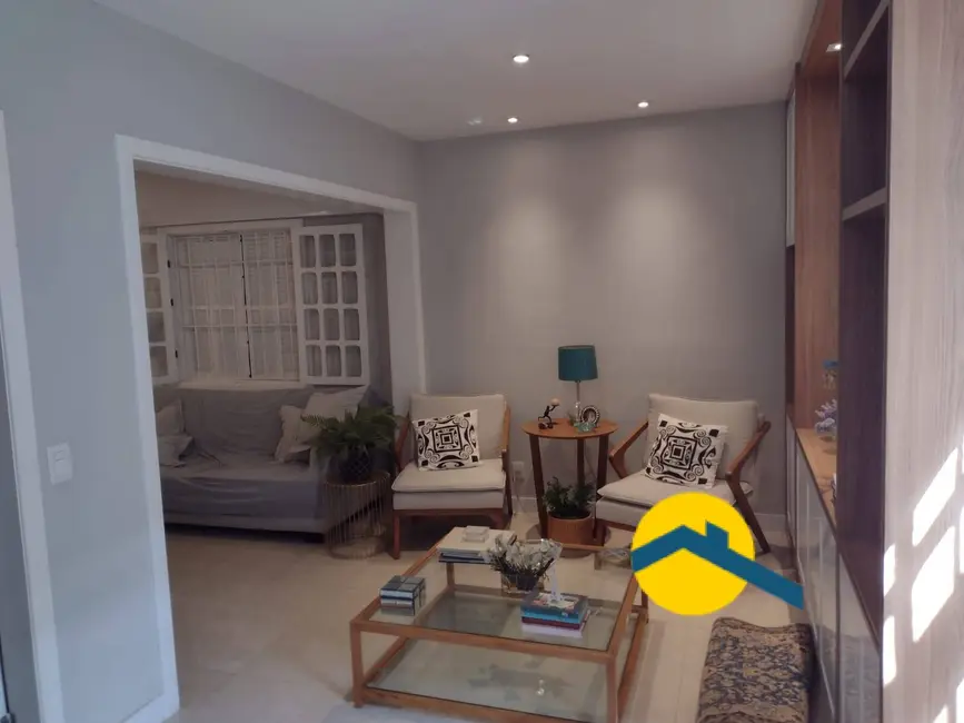 Foto 1 de Casa com 4 quartos à venda, 360m2 em São Francisco, Niteroi - RJ