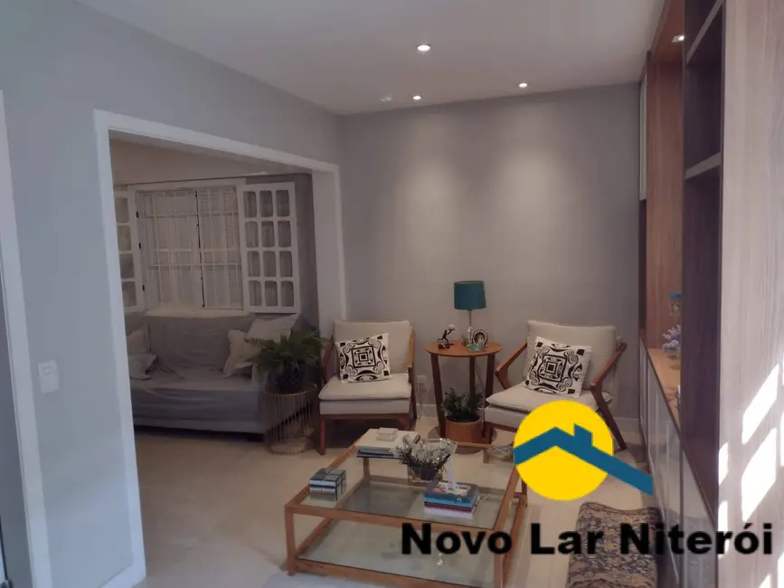 Foto 1 de Casa com 4 quartos à venda, 360m2 em São Francisco, Niteroi - RJ