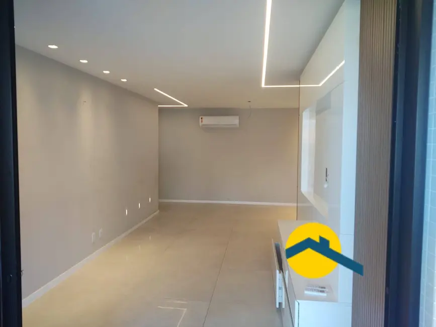 Apartamento com 4 quartos à venda, 140m2 em Piratininga, Niteroi - RJ - imagem 7 Foto 7 de Apartamento com 4 quartos à venda, 140m2 em Piratininga, Niteroi - RJ
