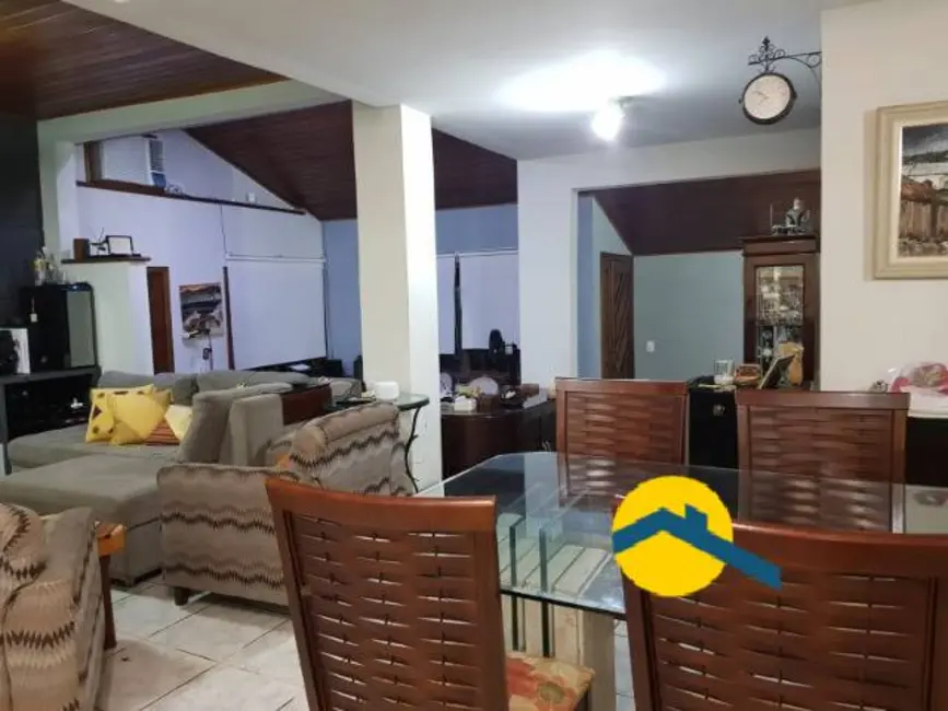 Foto 2 de Casa de Condomínio com 7 quartos à venda, 410m2 em Camboinhas, Niteroi - RJ