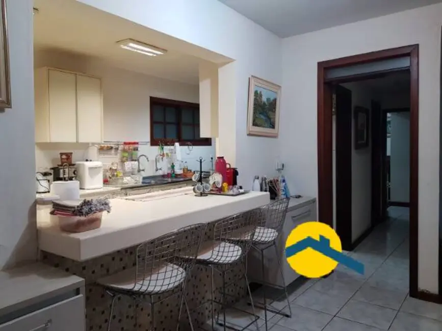 Foto 6 de Casa de Condomínio com 7 quartos à venda, 410m2 em Camboinhas, Niteroi - RJ