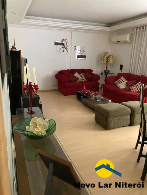 Foto 2 de Apartamento com 3 quartos à venda, 130m2 em Icaraí, Niteroi - RJ