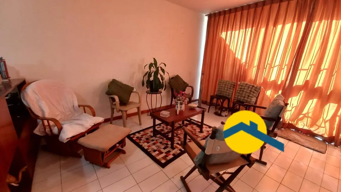 Casa com 4 quartos à venda, 240m2 em Centro, Niteroi - RJ - imagem 8 Foto 8 de Casa com 4 quartos à venda, 240m2 em Centro, Niteroi - RJ