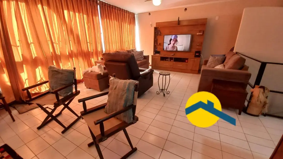 Casa com 4 quartos à venda, 240m2 em Centro, Niteroi - RJ - imagem 5 Foto 5 de Casa com 4 quartos à venda, 240m2 em Centro, Niteroi - RJ
