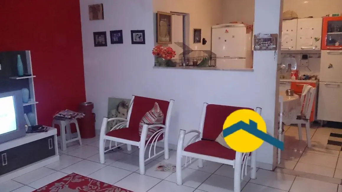 Foto 1 de Casa com 2 quartos à venda, 278m2 em Niteroi - RJ