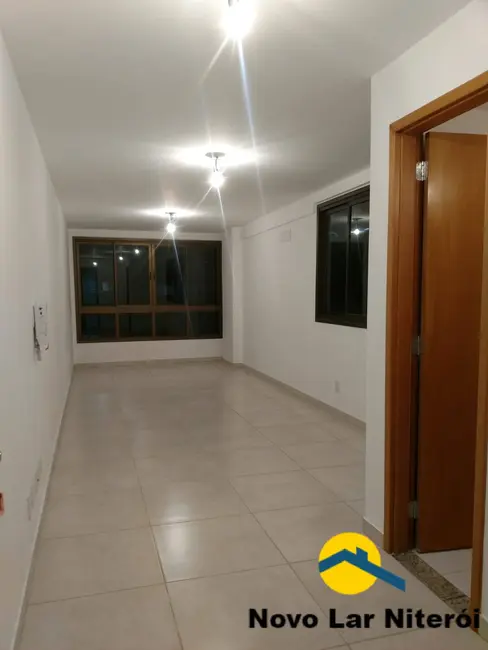 Foto 1 de Sala Comercial à venda, 30m2 em Icaraí, Niteroi - RJ