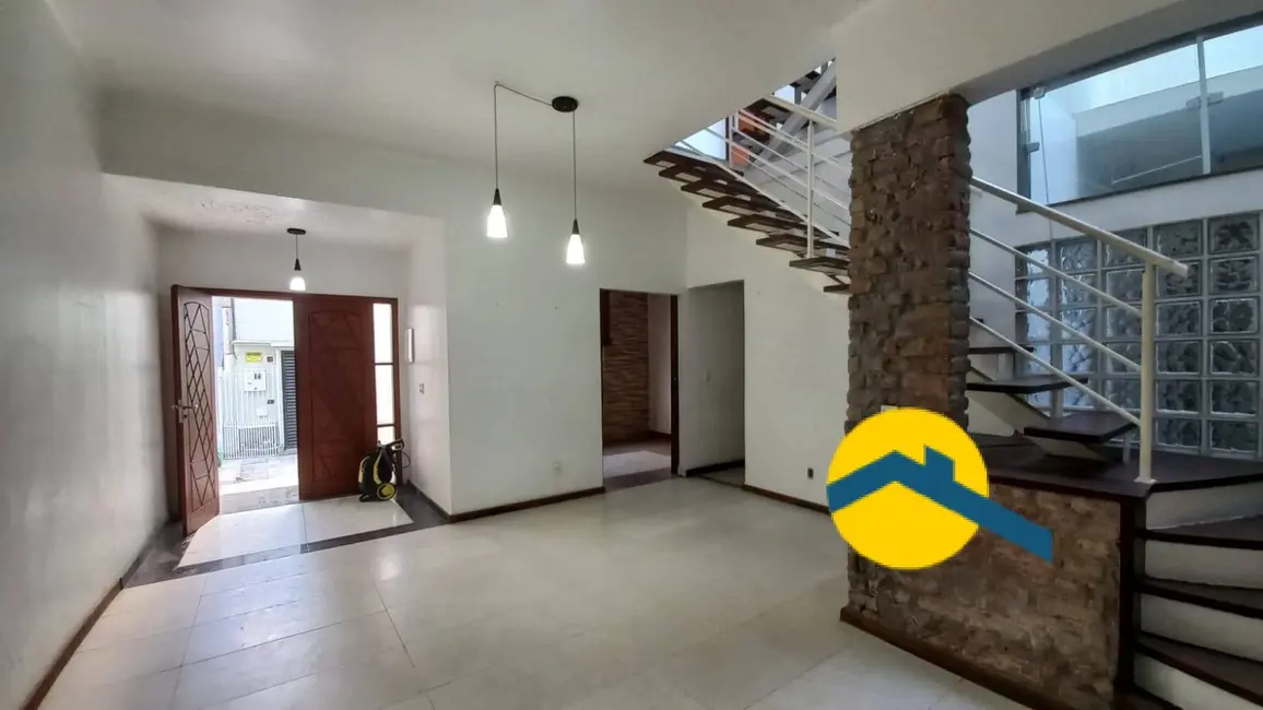 Foto 1 de Casa com 4 quartos à venda, 220m2 em Ingá, Niteroi - RJ