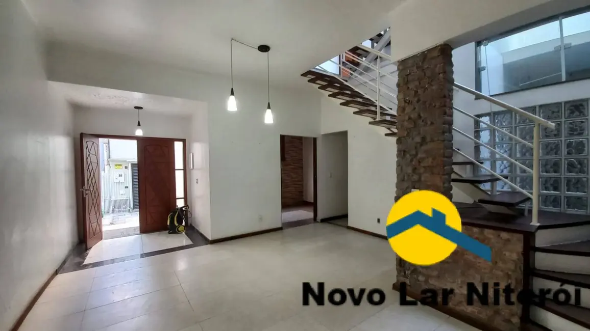 Foto 1 de Casa com 4 quartos à venda, 220m2 em Ingá, Niteroi - RJ