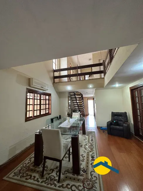 Foto 9 de Casa com 3 quartos à venda, 302m2 em Piratininga, Niteroi - RJ