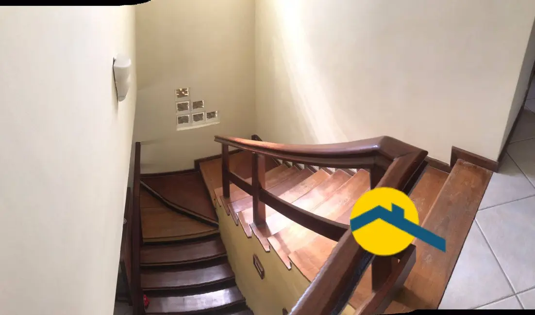Foto 7 de Casa com 4 quartos à venda, 200m2 em Piratininga, Niteroi - RJ