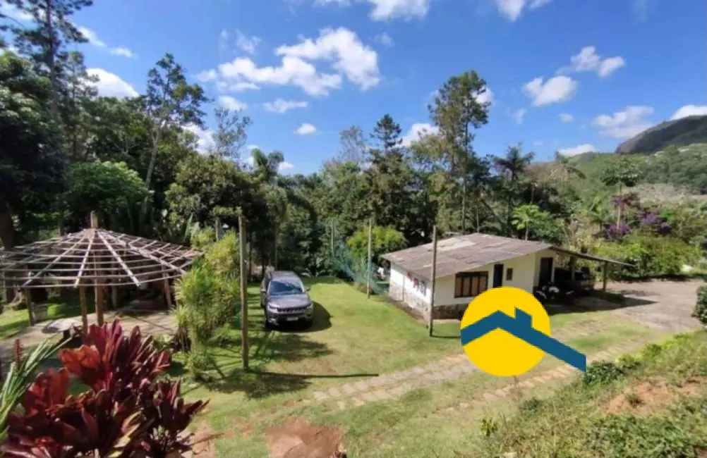 Foto 2 de Casa com 3 quartos à venda, 300m2 em Vale dos Pinheiros, Nova Friburgo - RJ