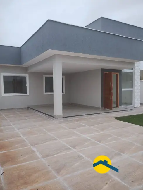 Foto 3 de Casa com 3 quartos à venda, 110m2 em Jardim Atlântico Central (Itaipuaçu), Marica - RJ