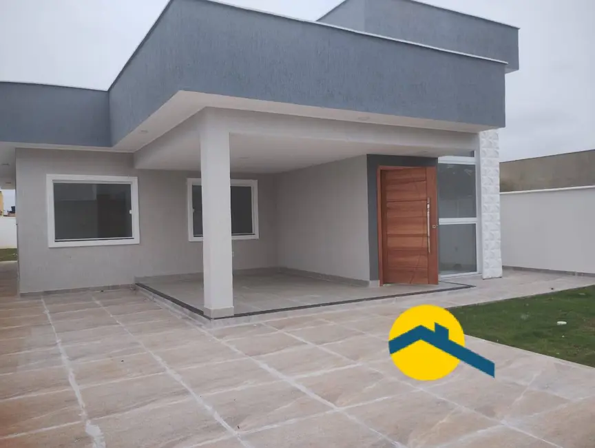 Foto 1 de Casa com 3 quartos à venda, 110m2 em Jardim Atlântico Central (Itaipuaçu), Marica - RJ