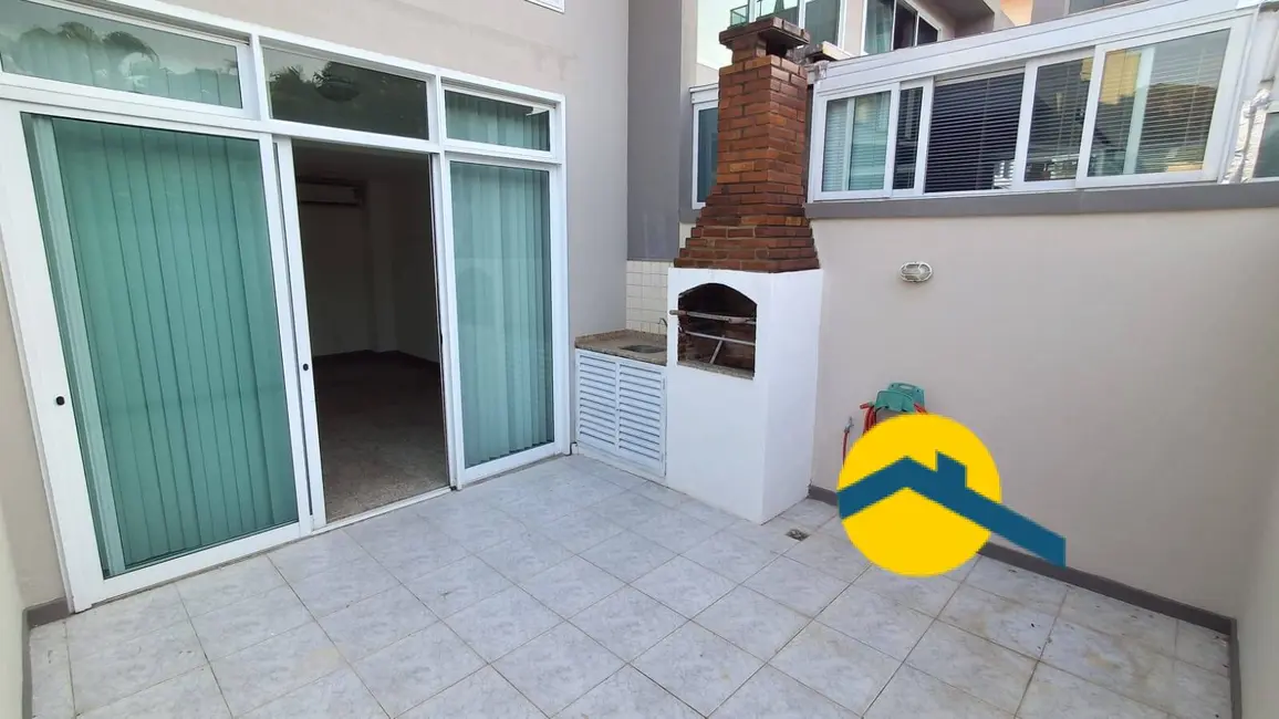 Foto 4 de Casa com 2 quartos à venda, 130m2 em São Francisco, Niteroi - RJ