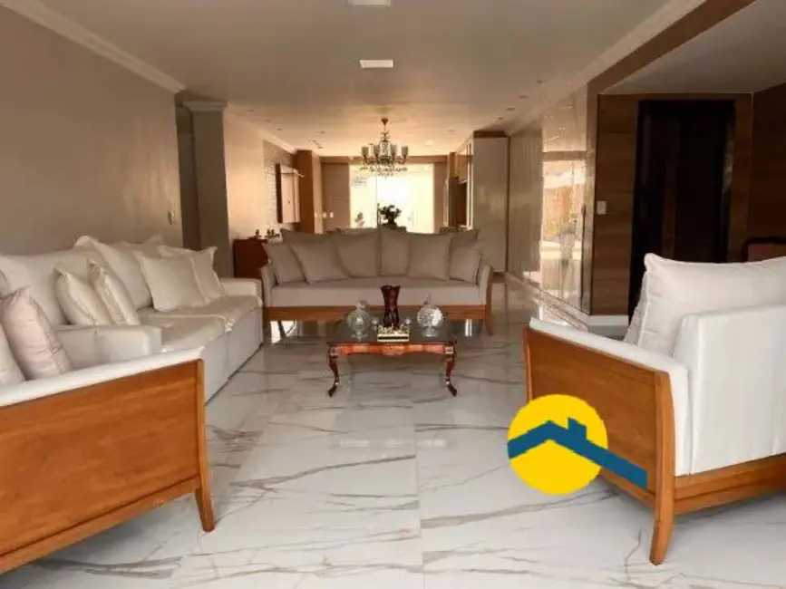Foto 1 de Casa com 4 quartos à venda, 500m2 em Itaipu, Niteroi - RJ