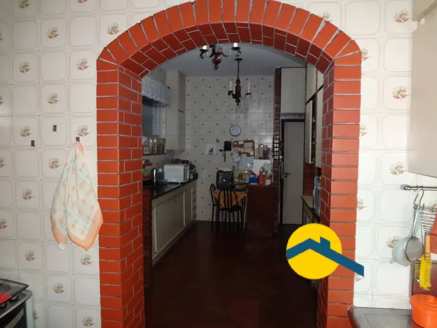 Foto 3 de Casa com 6 quartos à venda, 420m2 em São Francisco, Niteroi - RJ