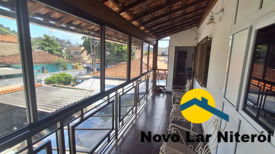 Foto 1 de Casa com 4 quartos à venda, 396m2 em Engenhoca, Niteroi - RJ