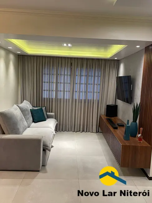 Foto 1 de Casa com 4 quartos à venda, 250m2 em Badu, Niteroi - RJ