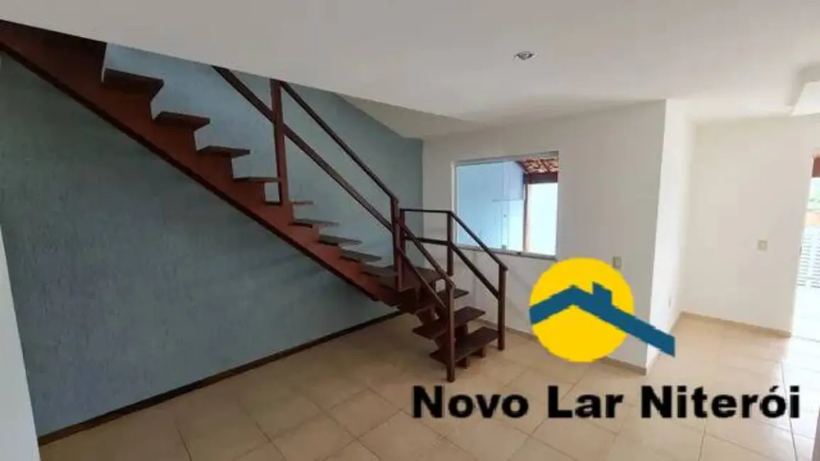 Foto 2 de Casa com 3 quartos à venda, 168m2 em Serra Grande, Niteroi - RJ