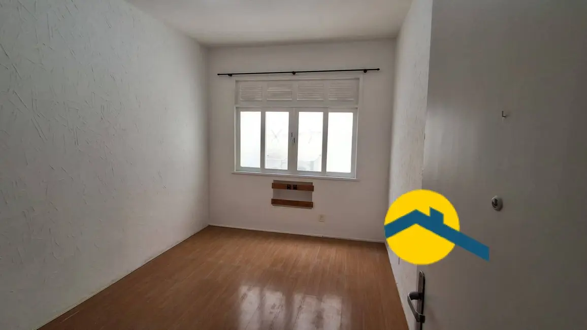 Foto 2 de Apartamento com 1 quarto à venda, 50m2 em São Francisco, Niteroi - RJ