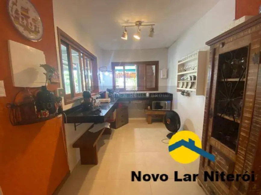 Foto 5 de Casa com 3 quartos à venda, 181m2 em Praia de Itaipuaçu (Itaipuaçu), Marica - RJ