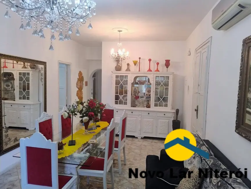Foto 2 de Casa com 8 quartos à venda e para alugar, 270m2 em São Domingos, Niteroi - RJ