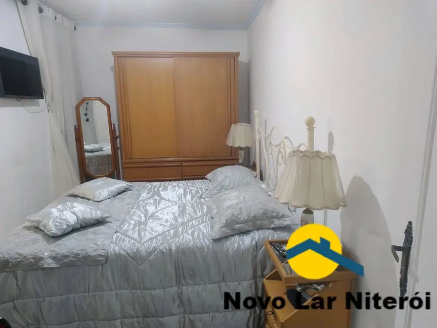 Casa com 8 quartos para alugar, 270m2 em São Domingos, Niteroi - RJ - imagem 9 Foto 9 de Casa com 8 quartos para alugar, 270m2 em São Domingos, Niteroi - RJ