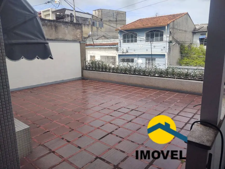 Foto 2 de Casa com 4 quartos à venda, 260m2 em Venda da Cruz, Sao Goncalo - RJ