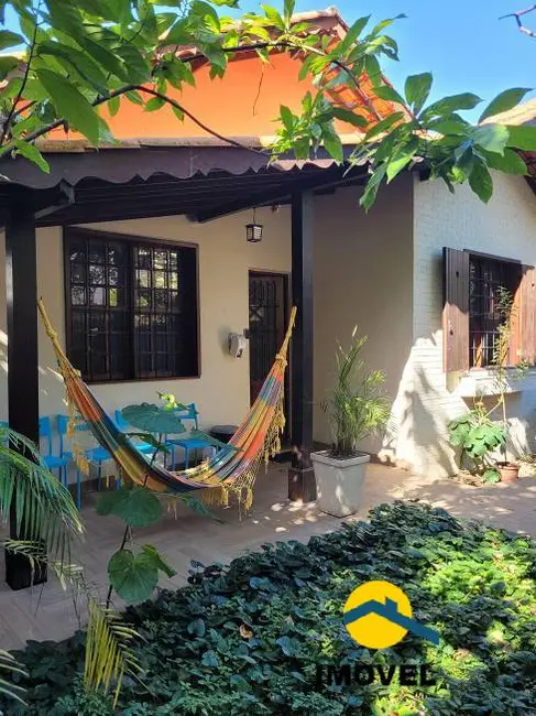 Foto 1 de Casa com 4 quartos à venda, 150m2 em Pe Pequeno, Niteroi - RJ