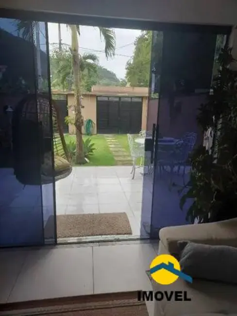 Foto 9 de Casa com 4 quartos à venda, 155m2 em Piratininga, Niteroi - RJ