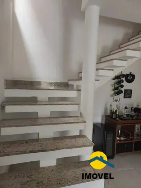 Foto 4 de Casa com 4 quartos à venda, 155m2 em Piratininga, Niteroi - RJ