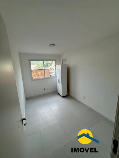Foto 4 de Apartamento com 2 quartos à venda, 50m2 em Maria Paula, Sao Goncalo - RJ