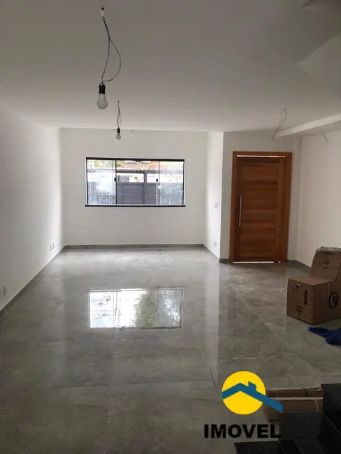 Foto 2 de Casa com 3 quartos à venda, 140m2 em Piratininga, Niteroi - RJ