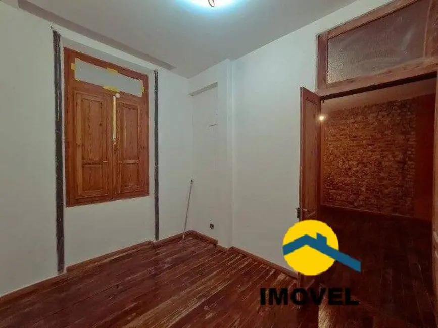 Casa com 4 quartos à venda, 240m2 em Ingá, Niteroi - RJ - imagem 9 Foto 9 de Casa com 4 quartos à venda, 240m2 em Ingá, Niteroi - RJ